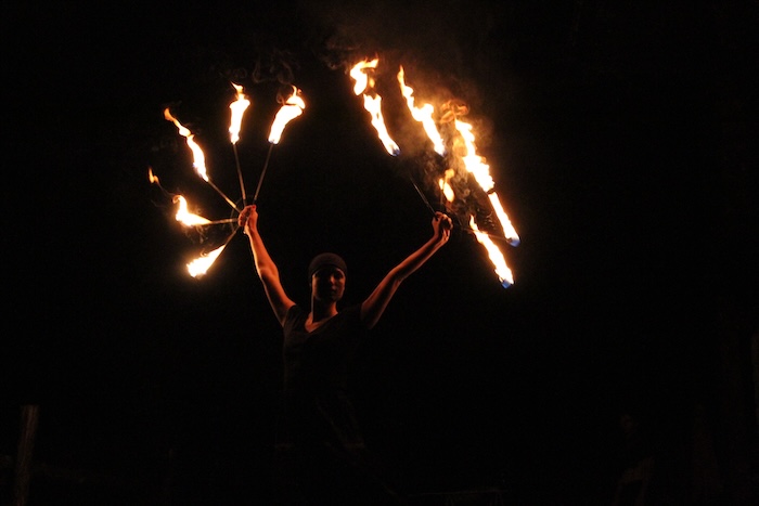 Espectaculo con Fuego Artistealo.com