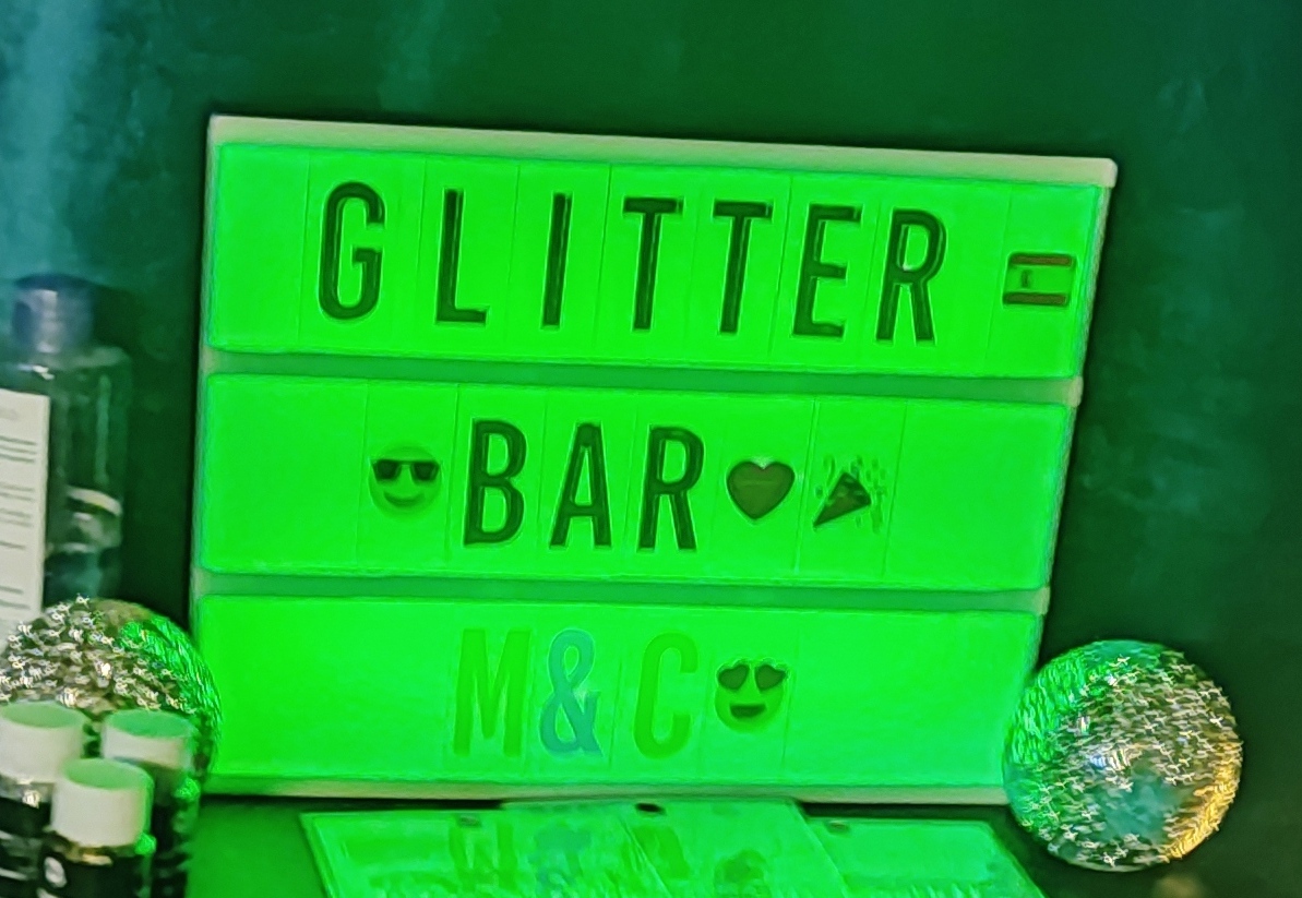 Glitter Bar