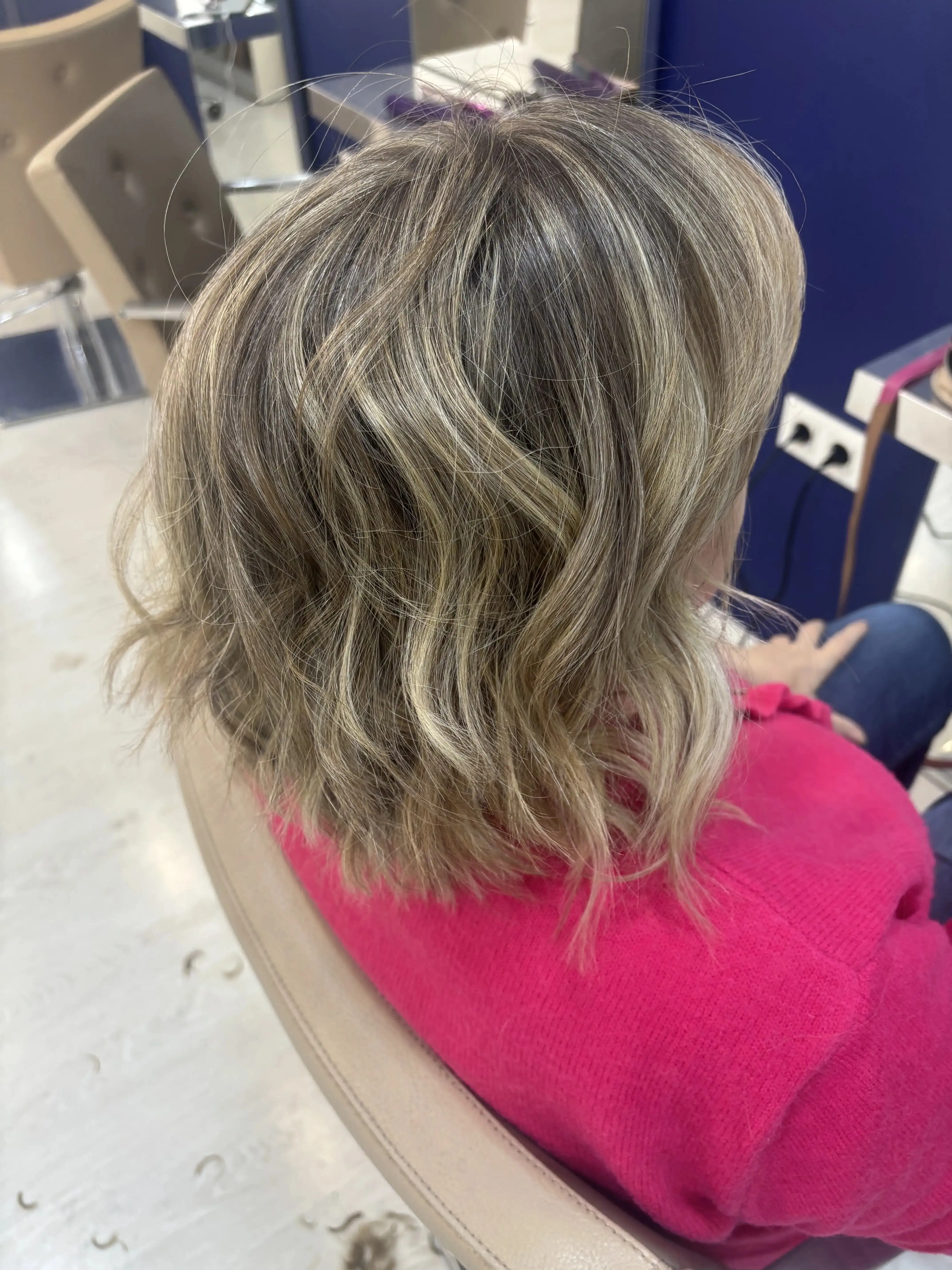 Peluqueros , Estilistas y Maquilladores - Calyra Hair & Beauty Salon - foto 9
