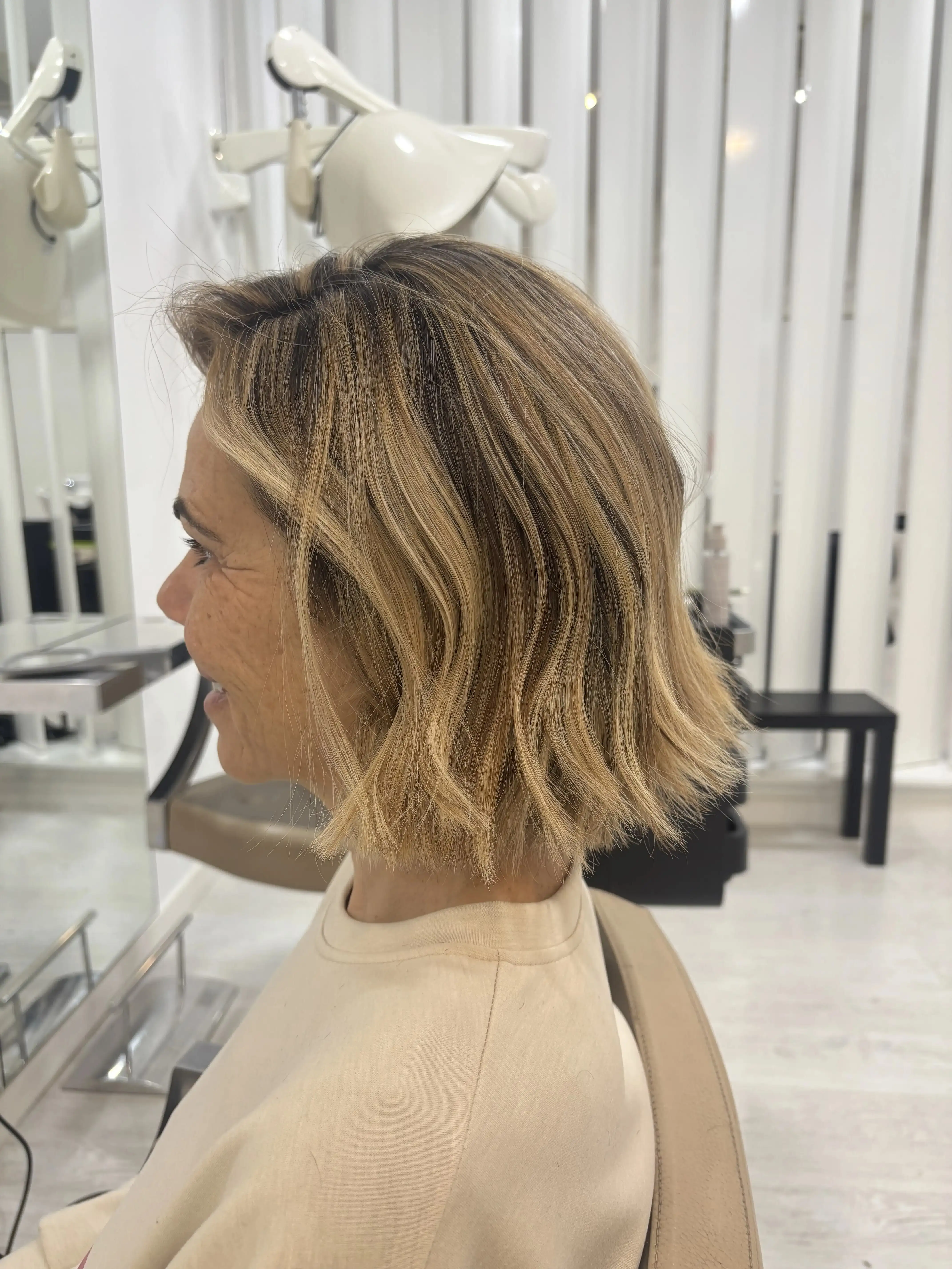 Peluqueros , Estilistas y Maquilladores - Calyra Hair & Beauty Salon - foto 6